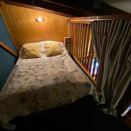 Mitoyen Pres Des Pistes Bolquere Pyrenees 2000